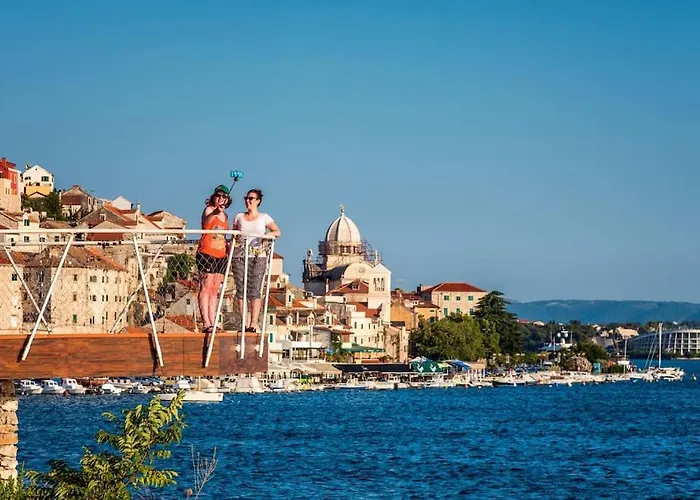 Kondominij Near Attractions Iva