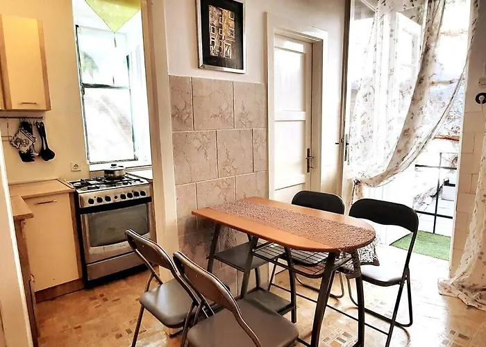 Kondominij Near Attractions Iva *