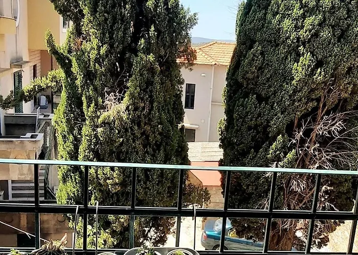 Kondominij Near Attractions Iva